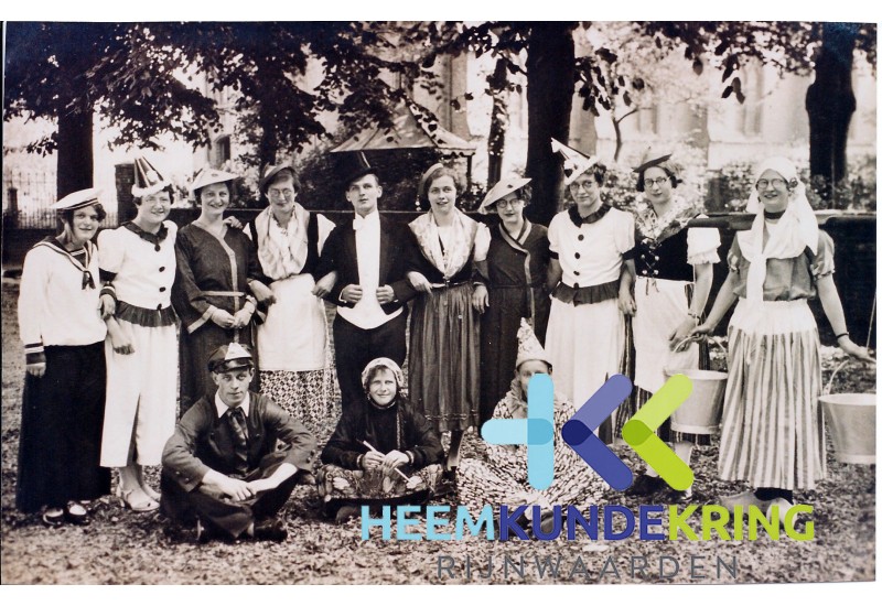 Fancy fair 1932 (2) Coll. G.B.Janssen